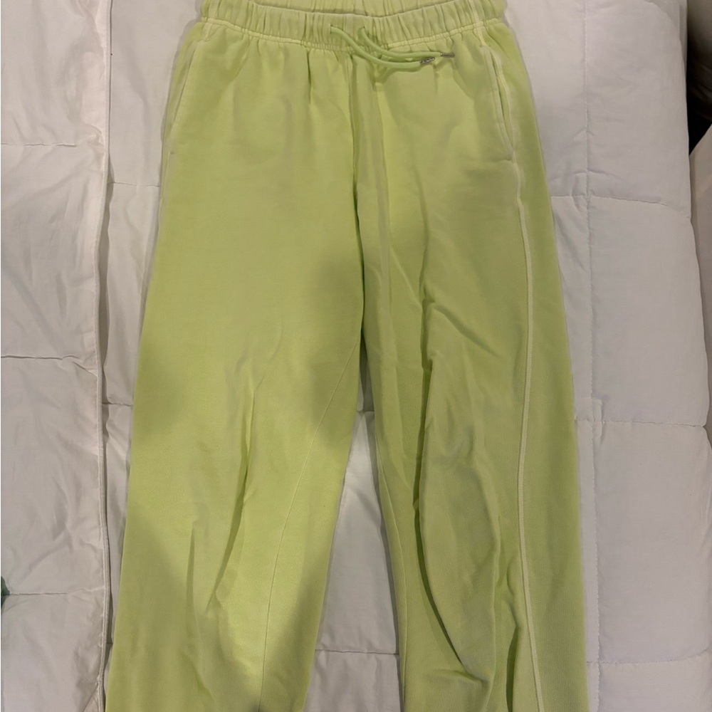 Old Navy Green Sweatpants with Elastic Waistband